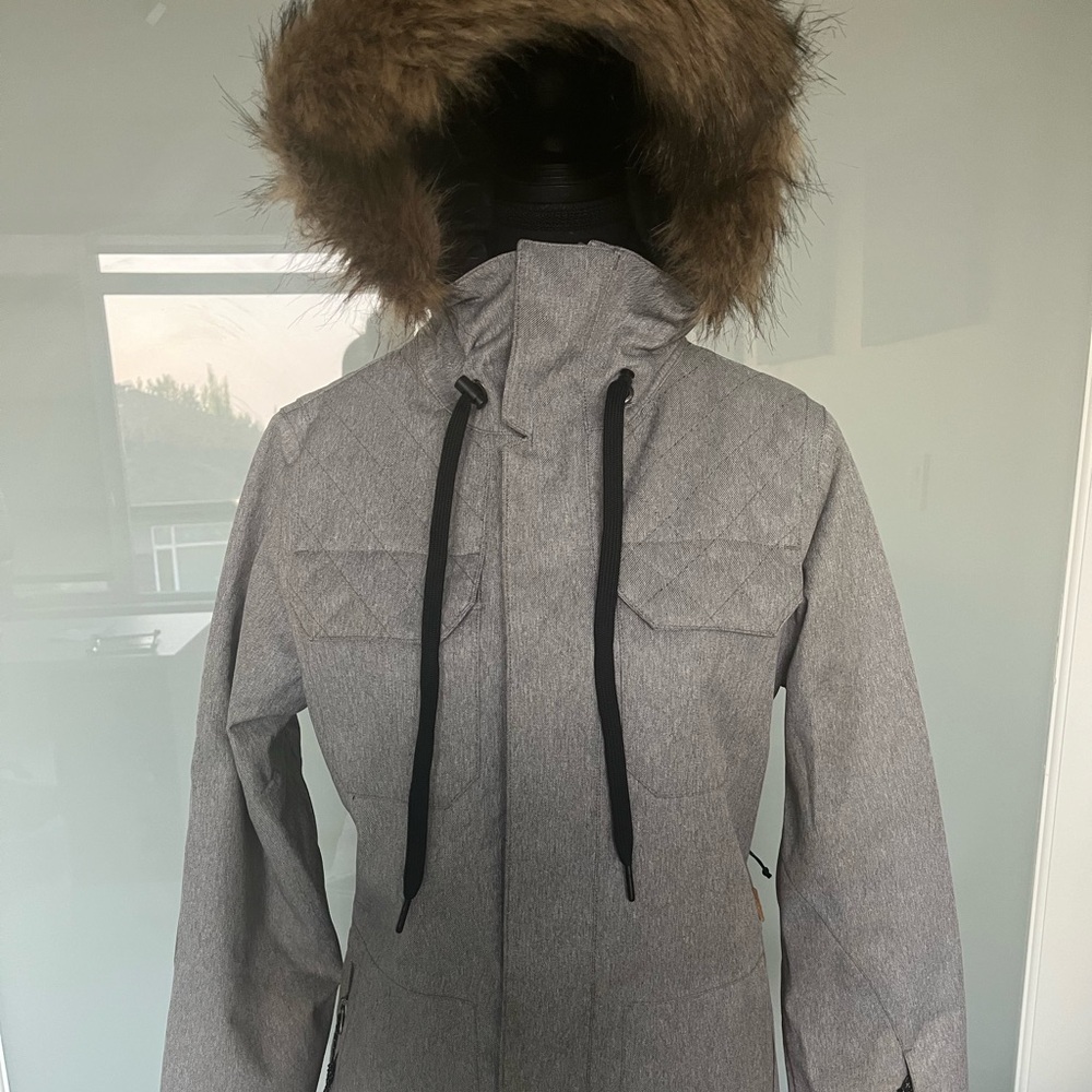 Volcom women’s snowboard jacket size small